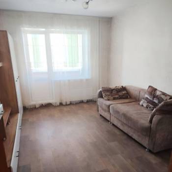 Сдается 1-комнатная квартира, 49,6 м²