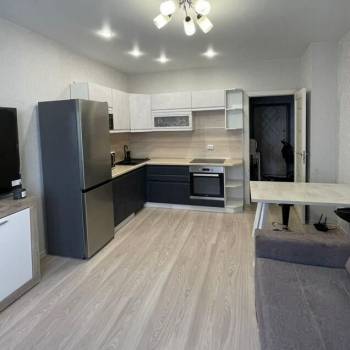 Продается 1-комнатная квартира, 43 м²