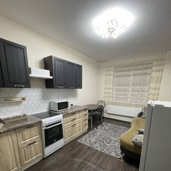 Сдается 1-комнатная квартира, 42,2 м²