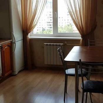 Сдается Многокомнатная квартира, 65 м²