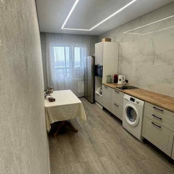Сдается 1-комнатная квартира, 40 м²
