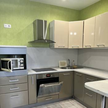 Сдается 1-комнатная квартира, 42 м²