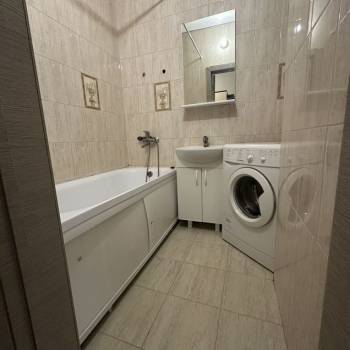 Сдается 2-х комнатная квартира, 60 м²