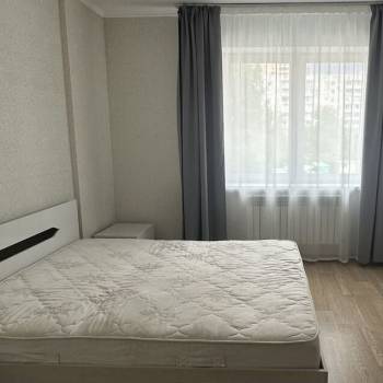 Сдается 2-х комнатная квартира, 60 м²