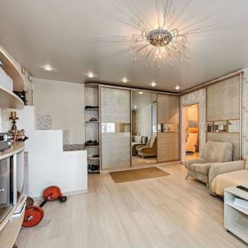 Продается Многокомнатная квартира, 78 м²