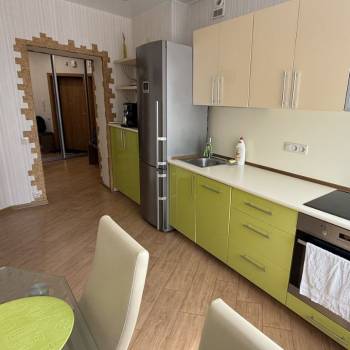 Продается 2-х комнатная квартира, 72,7 м²