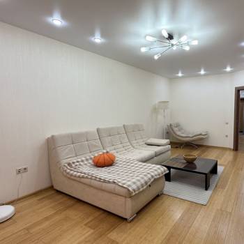 Продается 2-х комнатная квартира, 72,7 м²