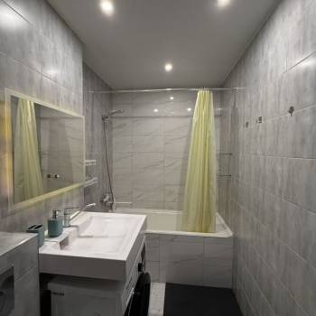 Сдается 1-комнатная квартира, 46 м²