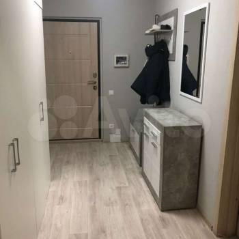 Сдается 1-комнатная квартира, 65 м²