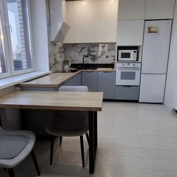 Продается 2-х комнатная квартира, 56 м²
