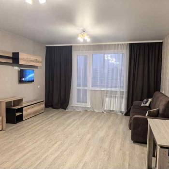 Сдается 1-комнатная квартира, 39 м²