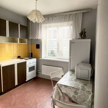 Сдается 1-комнатная квартира, 38 м²