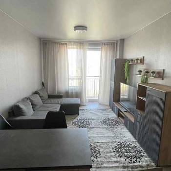 Сдается 1-комнатная квартира, 42 м²