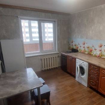 Сдается 2-х комнатная квартира, 65 м²