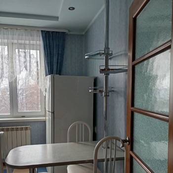 Сдается Многокомнатная квартира, 80 м²