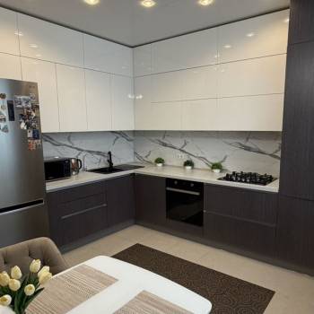 Продается 3-х комнатная квартира, 100,1 м²