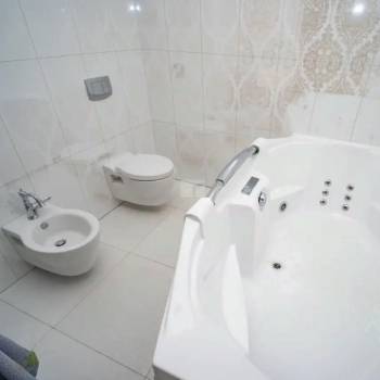 Сдается 2-х комнатная квартира, 80 м²