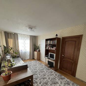 Продается Многокомнатная квартира, 60 м²