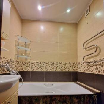 Сдается 1-комнатная квартира, 42 м²