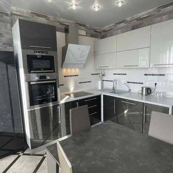 Сдается 2-х комнатная квартира, 64 м²