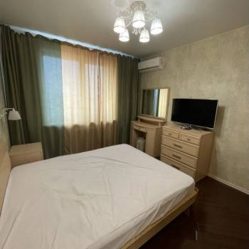 Сдается 2-х комнатная квартира, 64 м²