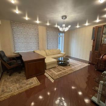 Сдается 2-х комнатная квартира, 64 м²