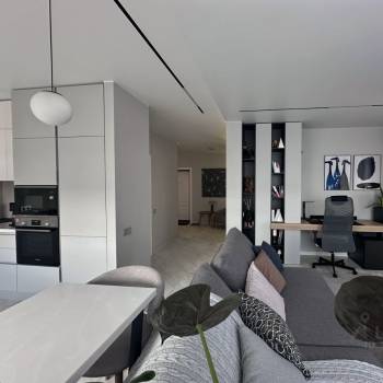 Продается 2-х комнатная квартира, 65 м²