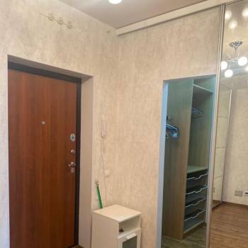 Сдается 1-комнатная квартира, 45 м²