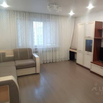 Сдается 2-х комнатная квартира, 76 м²