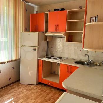 Сдается 1-комнатная квартира, 39 м²