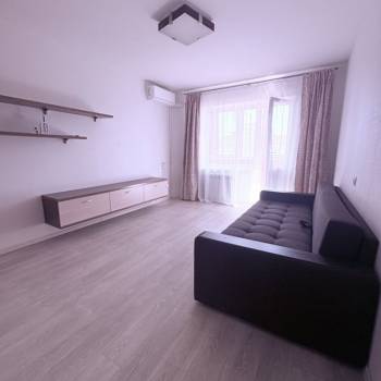 Сдается 1-комнатная квартира, 37,5 м²