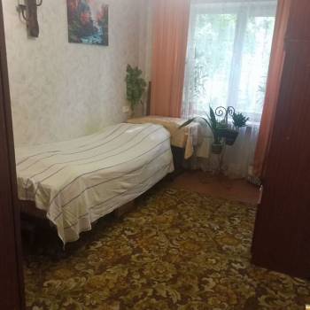 Продается Многокомнатная квартира, 72 м²