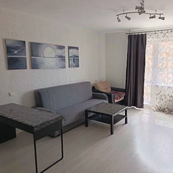 Сдается 1-комнатная квартира, 39 м²