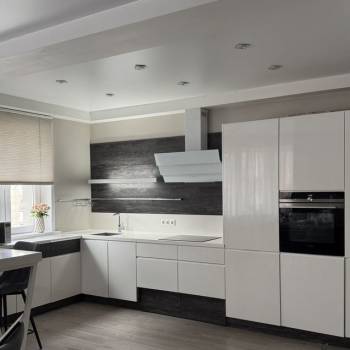 Продается 3-х комнатная квартира, 100,7 м²