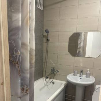 Сдается 1-комнатная квартира, 41 м²