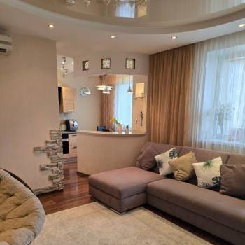 Продается 3-х комнатная квартира, 77 м²