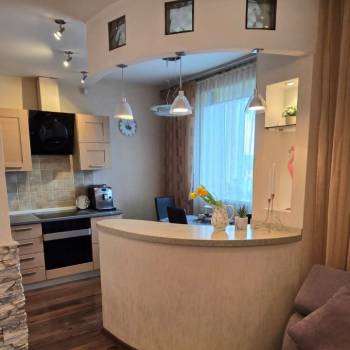Продается 3-х комнатная квартира, 77 м²