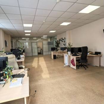 Сдается Нежилое помещение, 123 м²