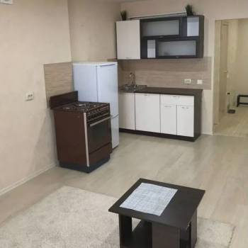 Сдается 1-комнатная квартира, 43 м²