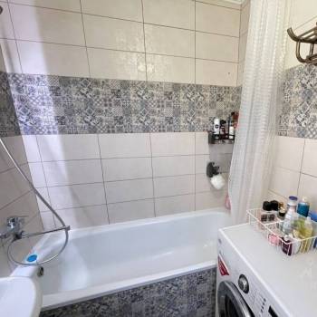 Продается 1-комнатная квартира, 41 м²