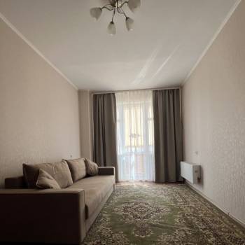 Сдается 1-комнатная квартира, 43 м²