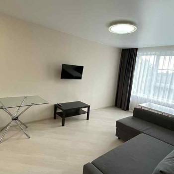 Сдается 1-комнатная квартира, 43 м²