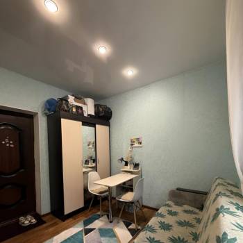 Продается 1-комнатная квартира, 14 м²