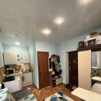 Продается 1-комнатная квартира, 14 м²
