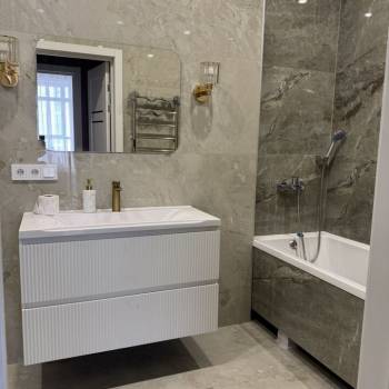 Сдается 2-х комнатная квартира, 77 м²