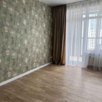 Сдается 2-х комнатная квартира, 77 м²
