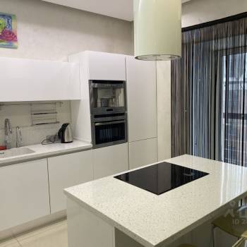 Сдается 2-х комнатная квартира, 75 м²