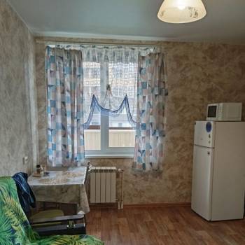 Сдается 1-комнатная квартира, 38 м²