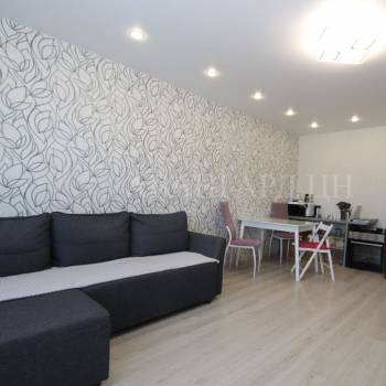 Продается 2-х комнатная квартира, 60 м²