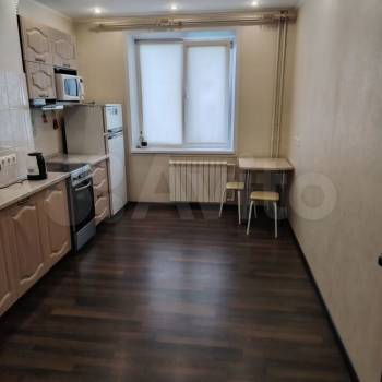 Сдается 2-х комнатная квартира, 64 м²